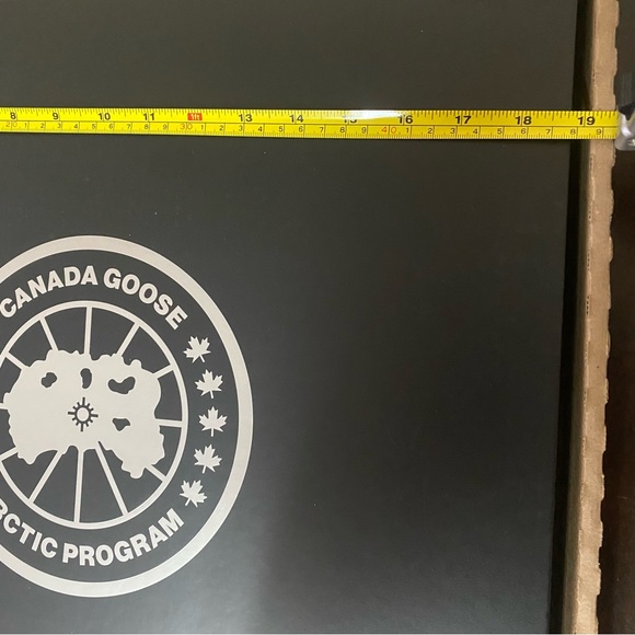 🆕🇨🇦 NEW!! Canada Goose Large Jacket Box cover 📦 - Picture 10 of 10